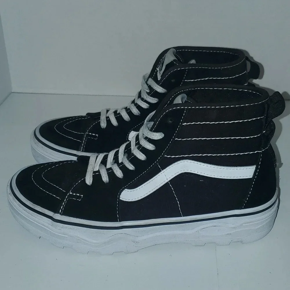 Vans Sk-8 Hi lite Classic Black Men's size 7 Womens Size 8.5